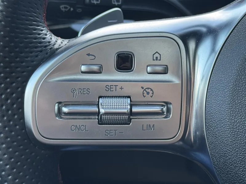 Mercedes-Benz Třídy A – AMG 45 4MATIC+, MULTIBEAM