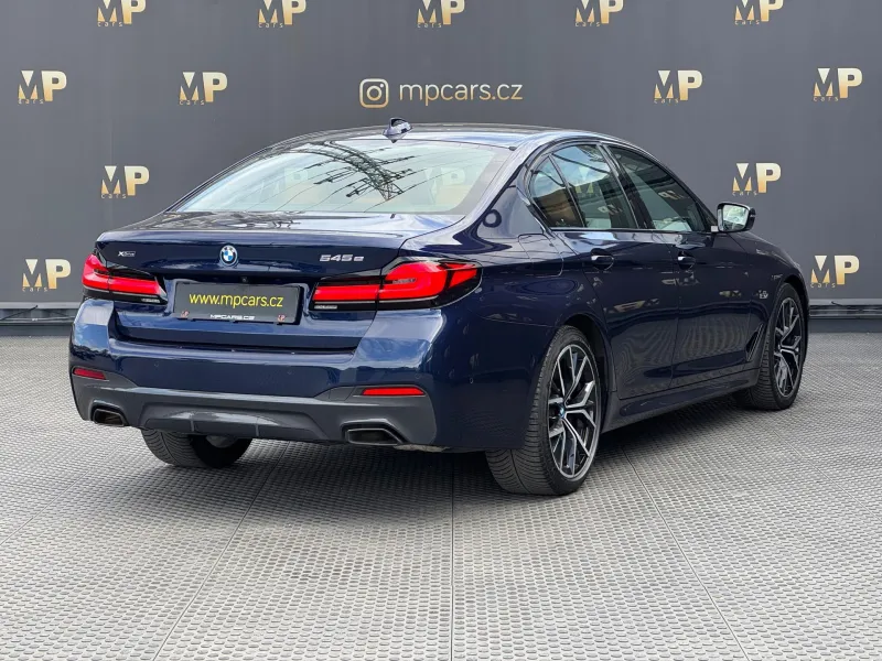 BMW Řada 5 – 545e xDrive M Sport, DPH