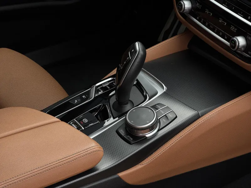 BMW Řada 5 – 545e xDrive M Sport, DPH