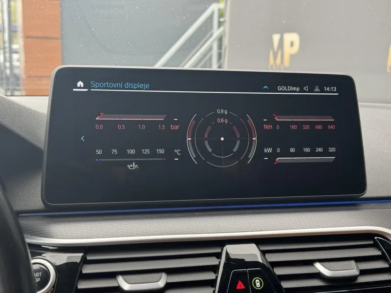 BMW Řada 5 – 545e xDrive M Sport, DPH