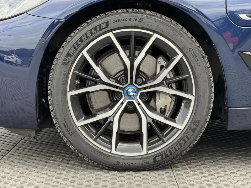 BMW Řada 5 – 545e xDrive M Sport, DPH