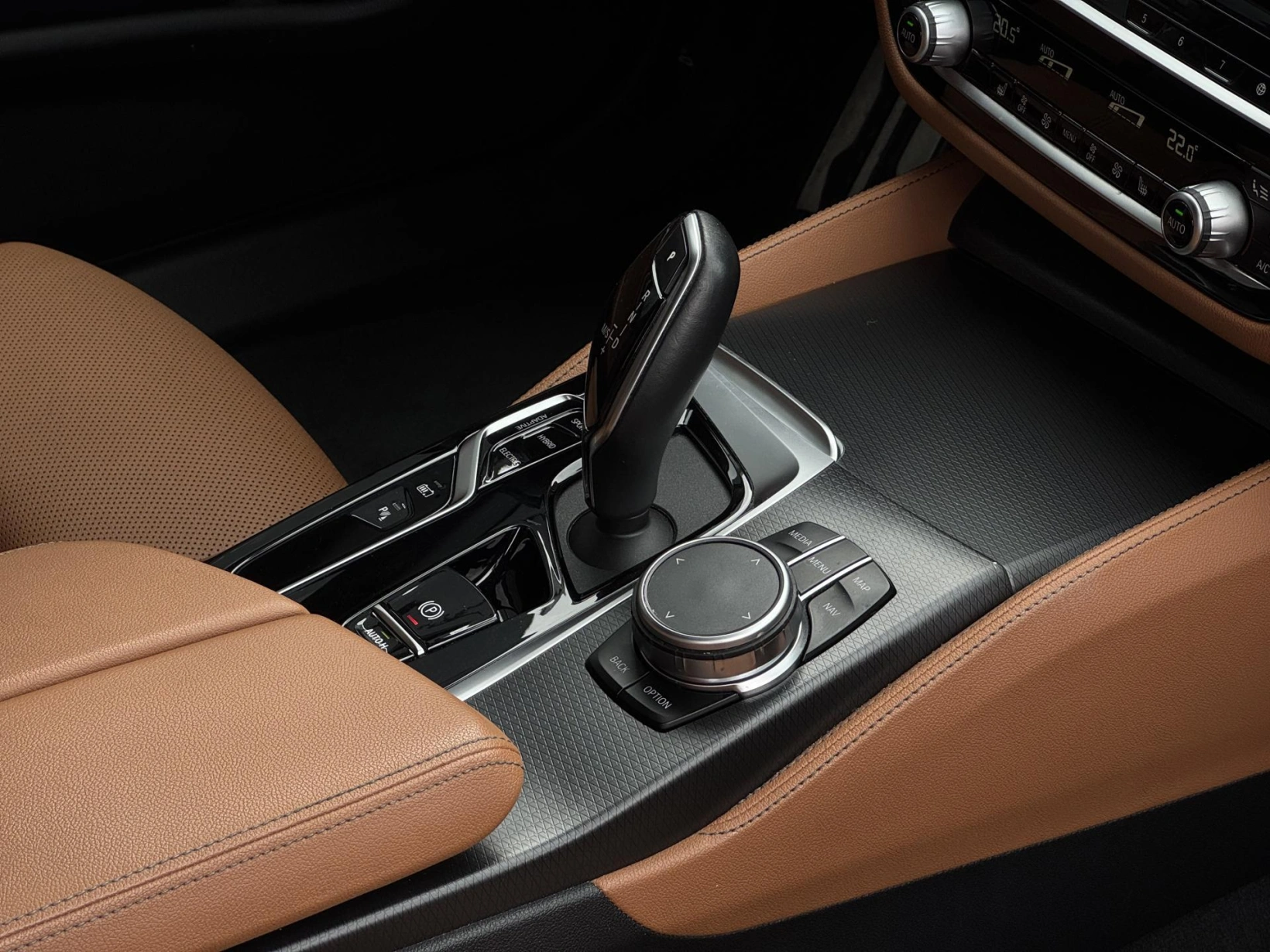 BMW Řada 5 – 545e xDrive M Sport, DPH
