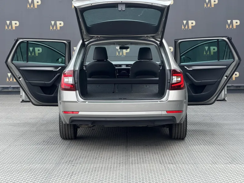 Škoda Octavia – III 1.5TSi DSG Style+, 1.Maj