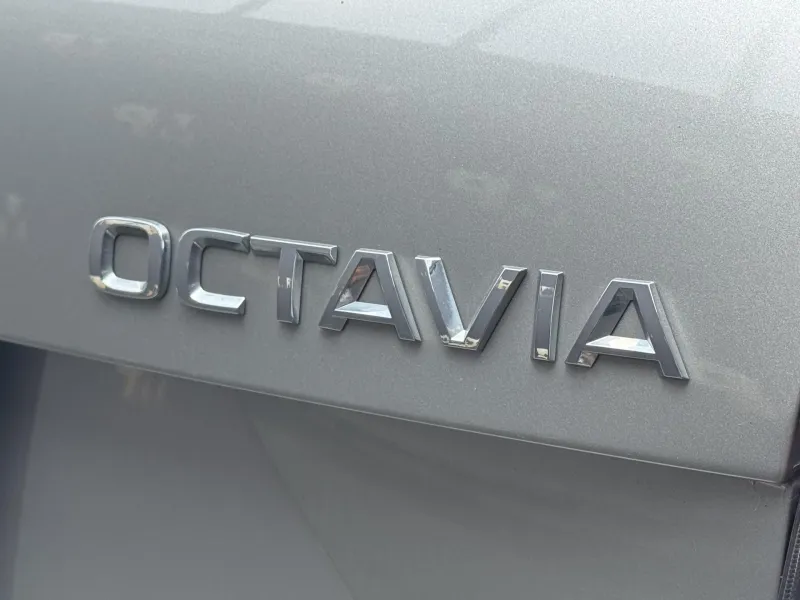 Škoda Octavia – III 1.5TSi DSG Style+, 1.Maj