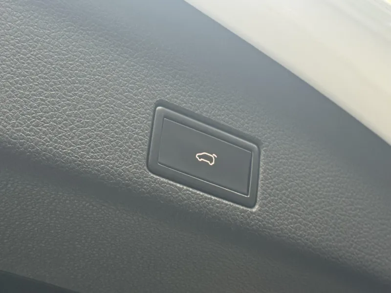 Volkswagen Sharan – 2.0TDi 110kW Highline, 7míst