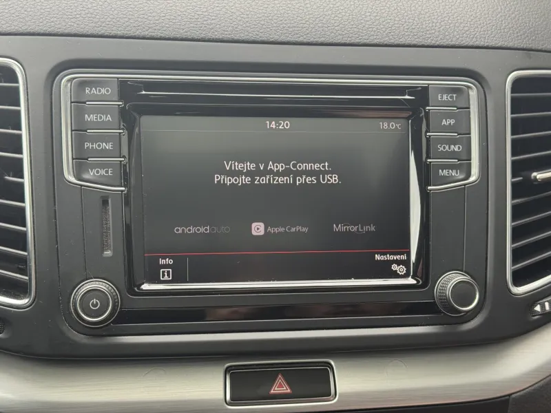 Volkswagen Sharan – 2.0TDi 110kW Highline, 7míst
