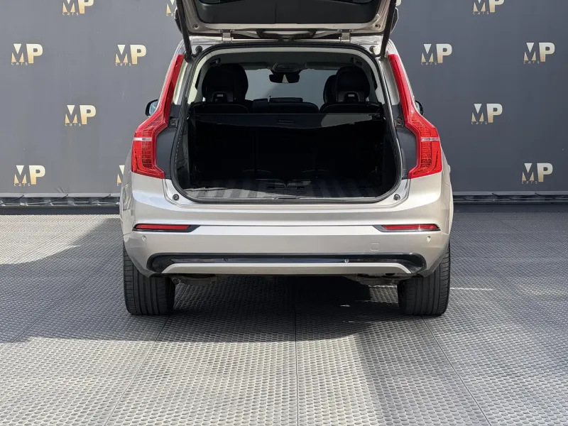 Volvo XC90 – B5 4X4 Ultimate, DPH, 1.MAJ