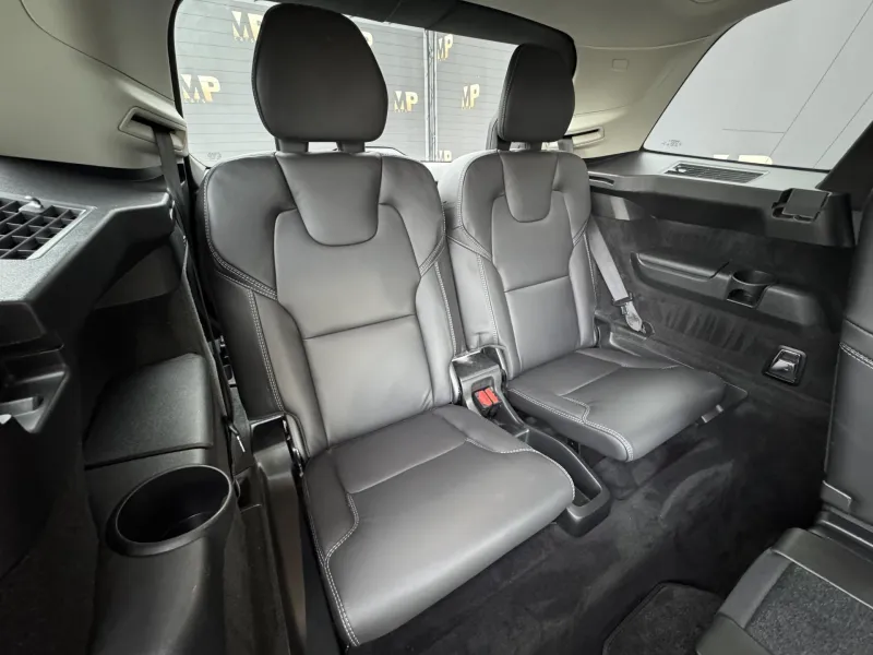 Volvo XC90 – B5 4X4 Ultimate, DPH, 1.MAJ