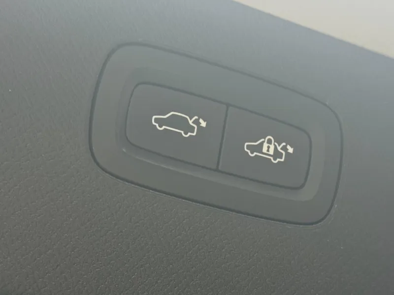 Volvo XC90 – B5 4X4 Ultimate, DPH, 1.MAJ