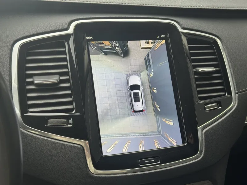 Volvo XC90 – B5 4X4 Ultimate, DPH, 1.MAJ