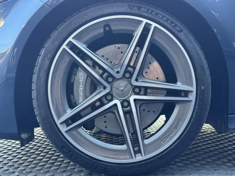 Mercedes-Benz Třídy A – AMG 45 4MATIC+, MULTIBEAM