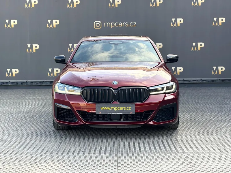 BMW Řada 5 – M550i xDrive Laser, DPH, 1.Maj