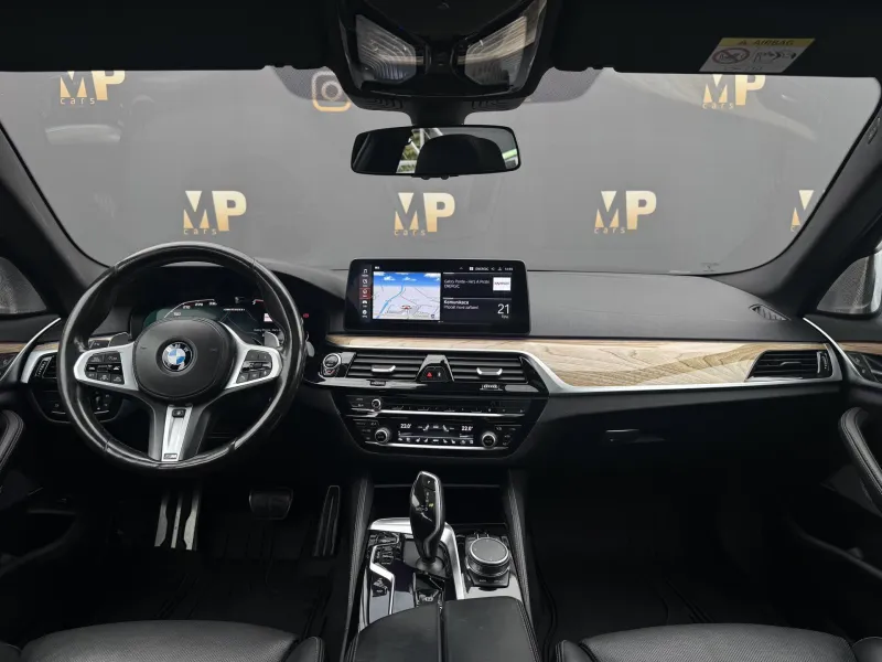 BMW Řada 5 – M550i xDrive Laser, DPH, 1.Maj