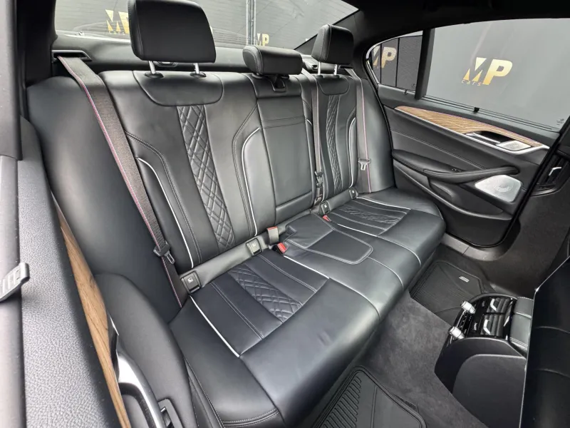 BMW Řada 5 – M550i xDrive Laser, DPH, 1.Maj