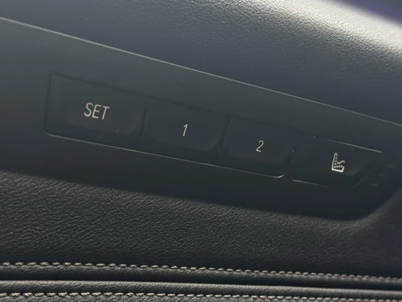 BMW Řada 5 – M550i xDrive Laser, DPH, 1.Maj