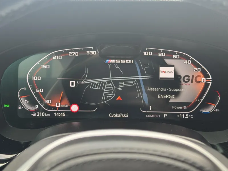 BMW Řada 5 – M550i xDrive Laser, DPH, 1.Maj