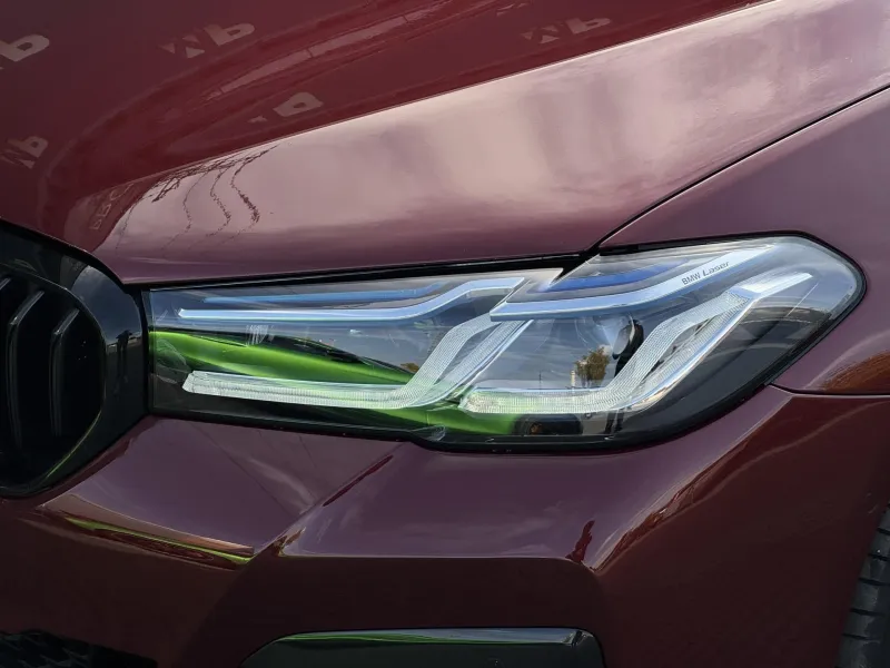 BMW Řada 5 – M550i xDrive Laser, DPH, 1.Maj