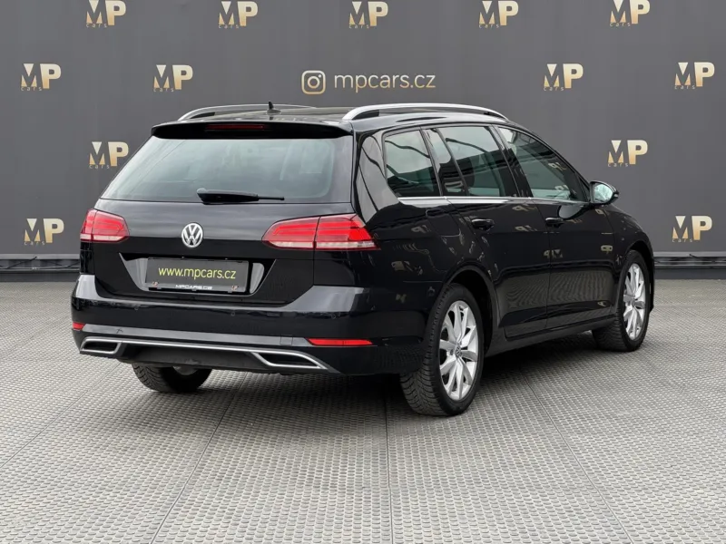 Volkswagen Golf – 2.0TDi MAN Highline+, DPH, RZV