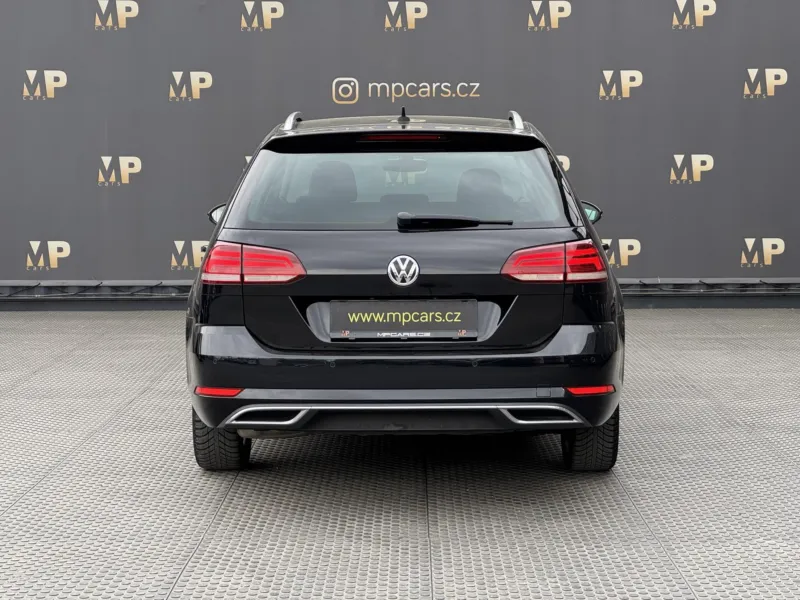 Volkswagen Golf – 2.0TDi MAN Highline+, DPH, RZV