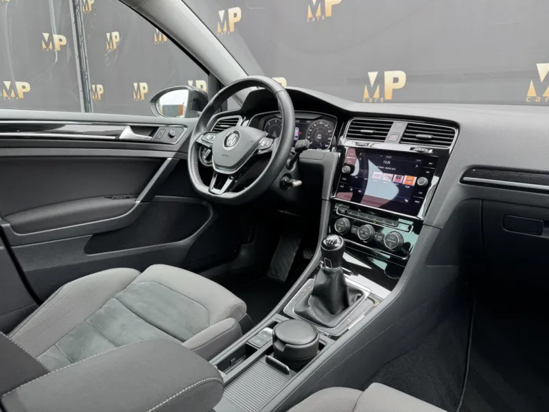 Volkswagen Golf – 2.0TDi MAN Highline+, DPH, RZV