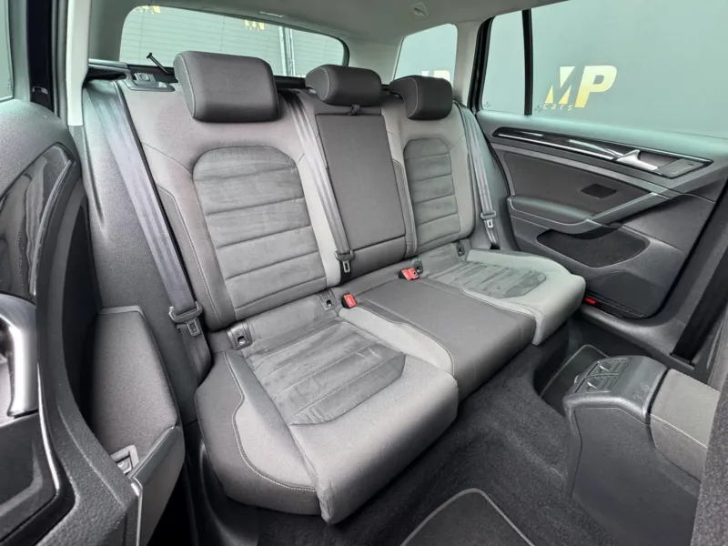 Volkswagen Golf – 2.0TDi MAN Highline+, DPH, RZV