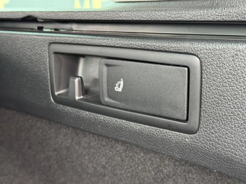Volkswagen Golf – 2.0TDi MAN Highline+, DPH, RZV