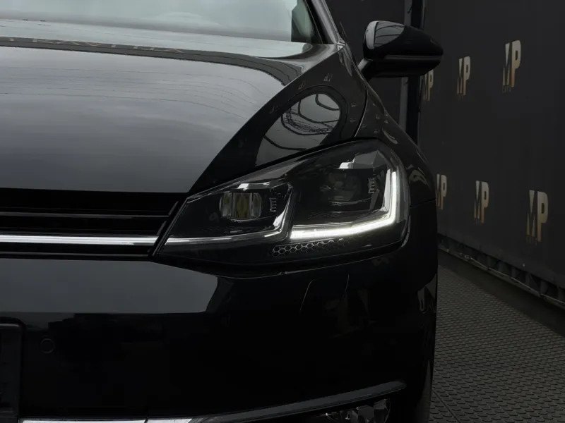 Volkswagen Golf – 2.0TDi MAN Highline+, DPH, RZV