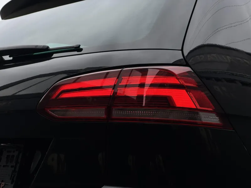 Volkswagen Golf – 2.0TDi MAN Highline+, DPH, RZV