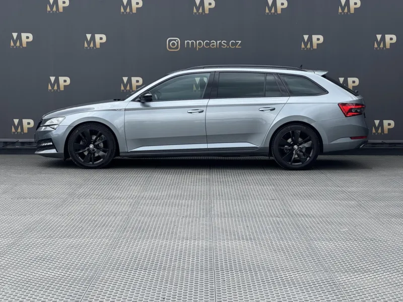 Škoda Superb – 2.0TDi DSG Sportline ACC Kessy