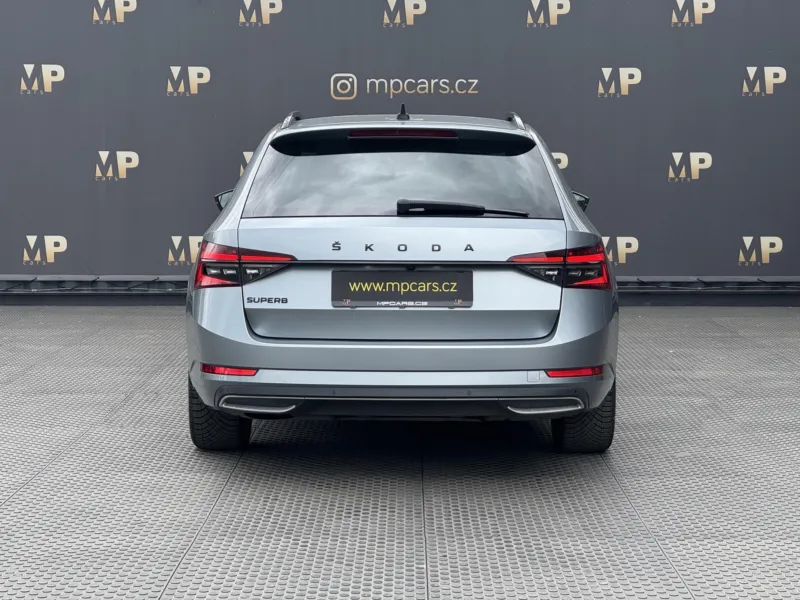 Škoda Superb – 2.0TDi DSG Sportline ACC Kessy