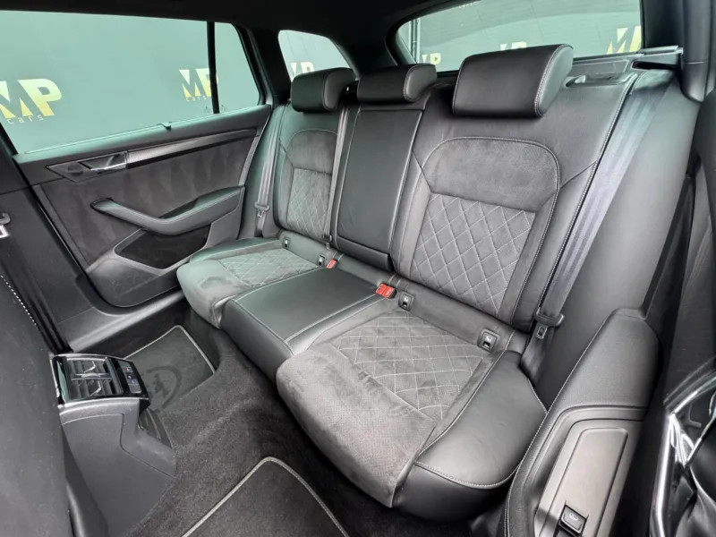 Škoda Superb – 2.0TDi DSG Sportline ACC Kessy