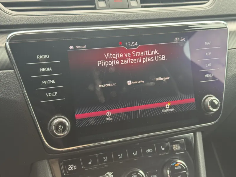 Škoda Superb – 2.0TDi DSG Sportline ACC Kessy