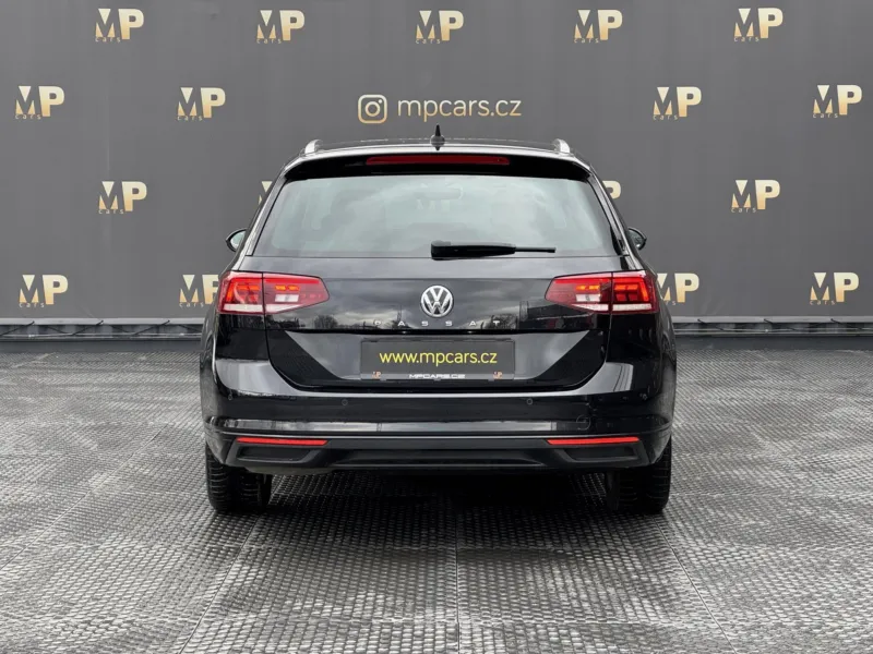 Volkswagen Passat – 2.0TDi 140kW DSG Business, RZV