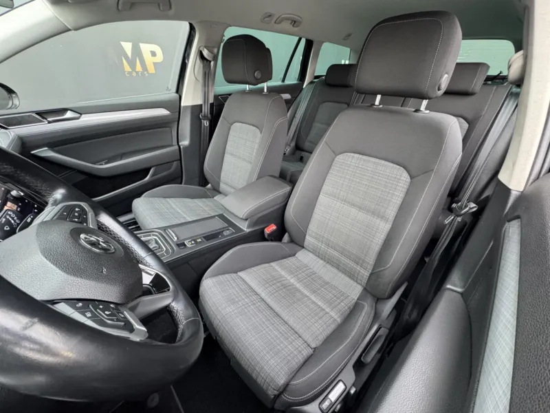 Volkswagen Passat – 2.0TDi 140kW DSG Business, RZV