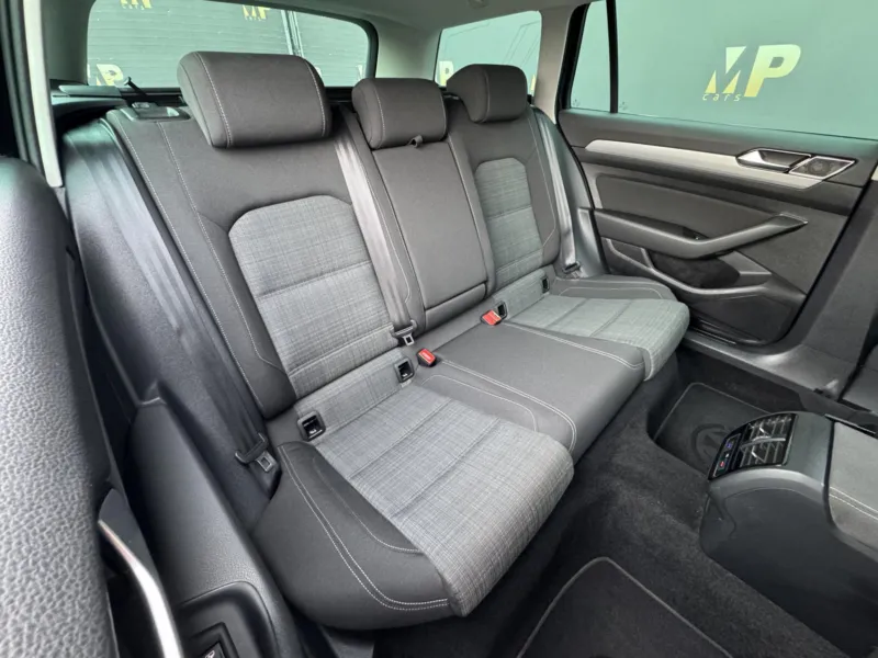 Volkswagen Passat – 2.0TDi 140kW DSG Business, RZV