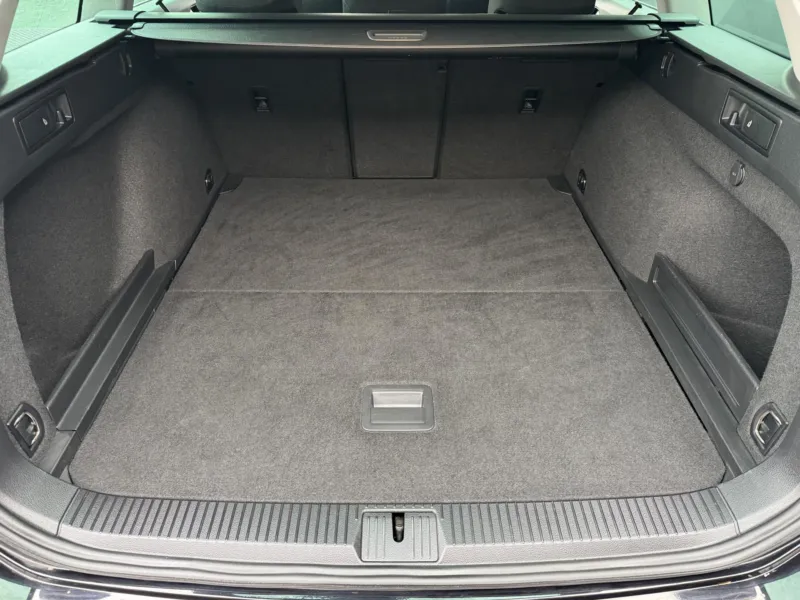 Volkswagen Passat – 2.0TDi 140kW DSG Business, RZV