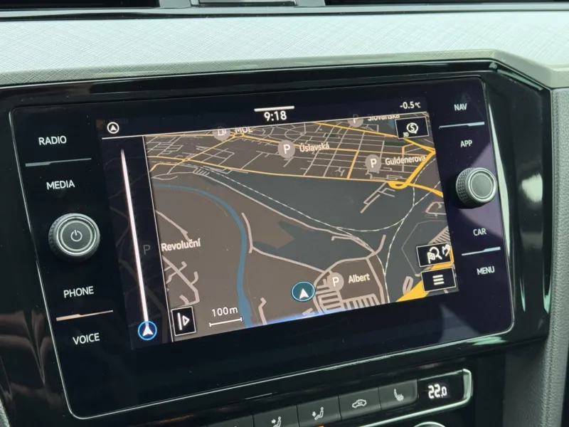Volkswagen Passat – 2.0TDi 140kW DSG Business, RZV