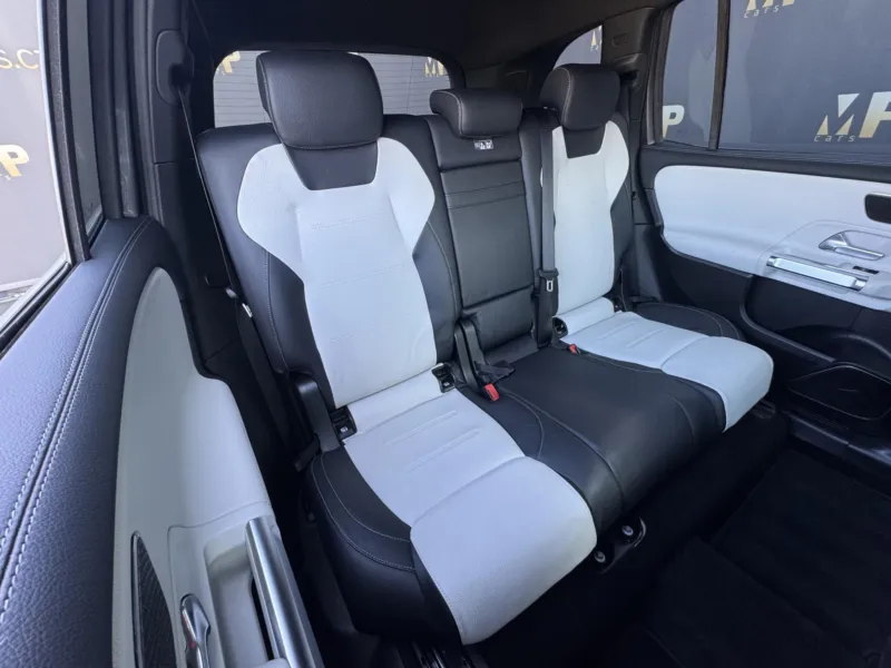 Mercedes-Benz GLB – 200d 4Matic, AMG Line Head-up