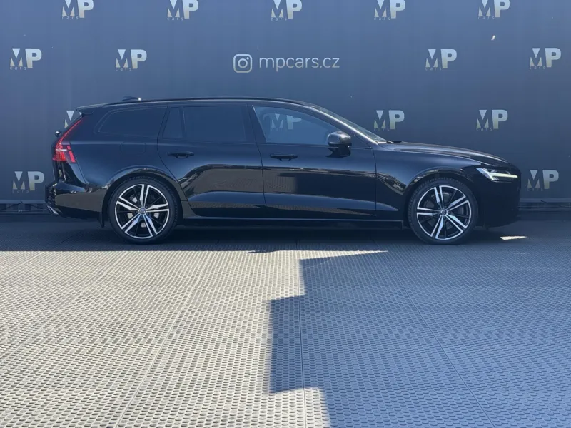 Volvo V60 – 2,0 T8 4X4, Recharge, Polestar