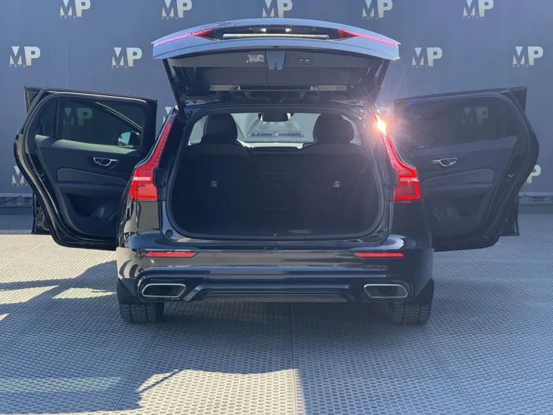Volvo V60 – 2,0 T8 4X4, Recharge, Polestar