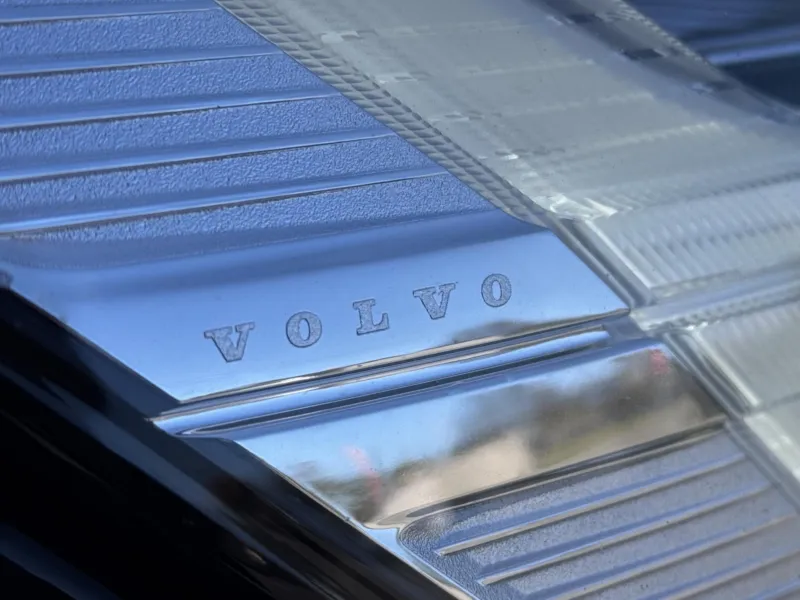 Volvo V60 – 2,0 T8 4X4, Recharge, Polestar