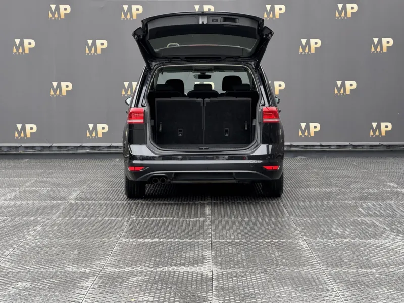 Volkswagen Touran – 1.4TSi 110kW, Highline, 7 míst