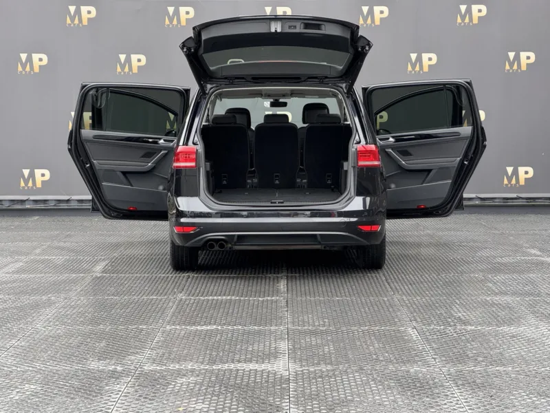 Volkswagen Touran – 1.4TSi 110kW, Highline, 7 míst