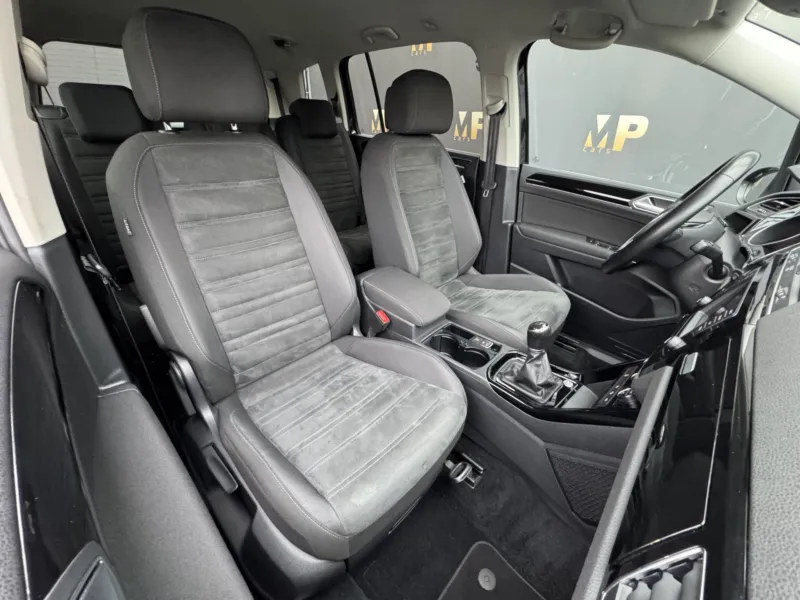 Volkswagen Touran – 1.4TSi 110kW, Highline, 7 míst
