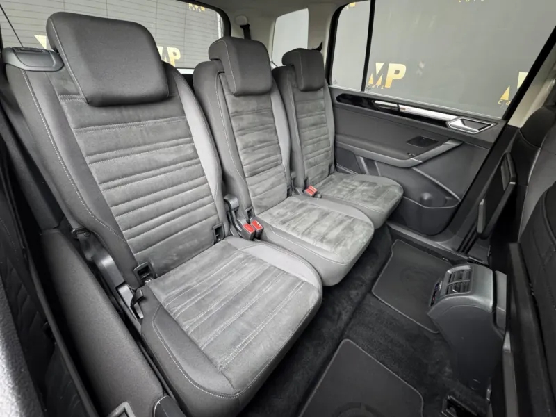 Volkswagen Touran – 1.4TSi 110kW, Highline, 7 míst