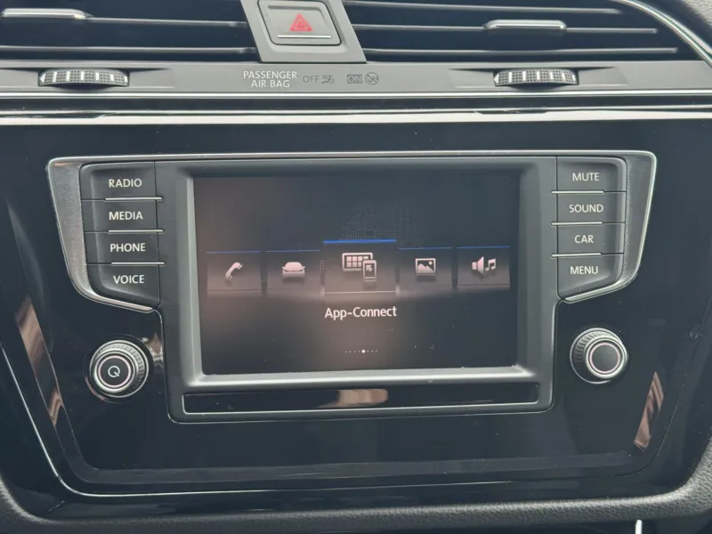 Volkswagen Touran – 1.4TSi 110kW, Highline, 7 míst