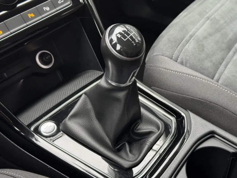 Volkswagen Touran – 1.4TSi 110kW, Highline, 7 míst