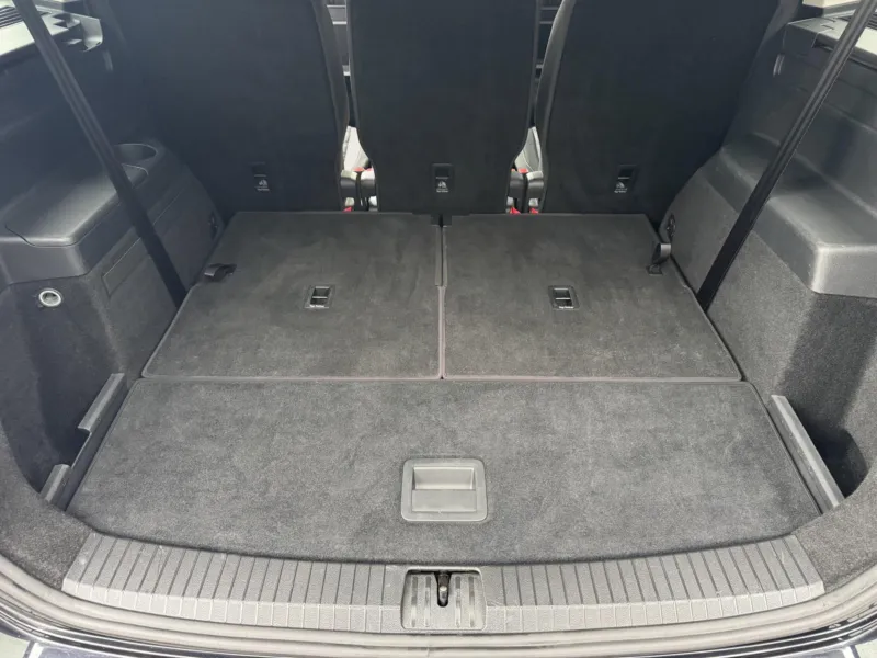 Volkswagen Touran – 1.4TSi 110kW, Highline, 7 míst