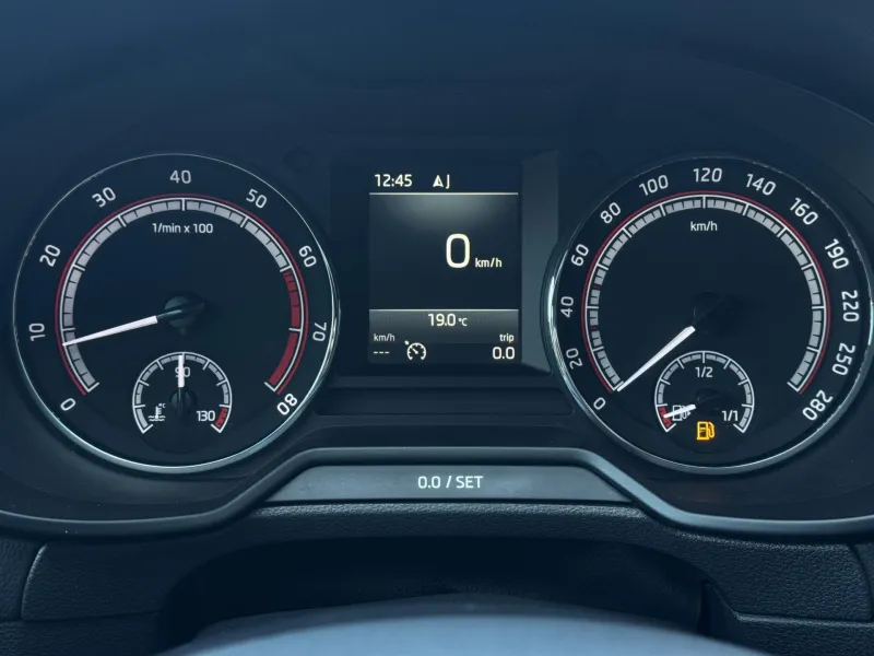 Škoda Octavia – III RS230 2.0TSi MAN, ACC, AFS