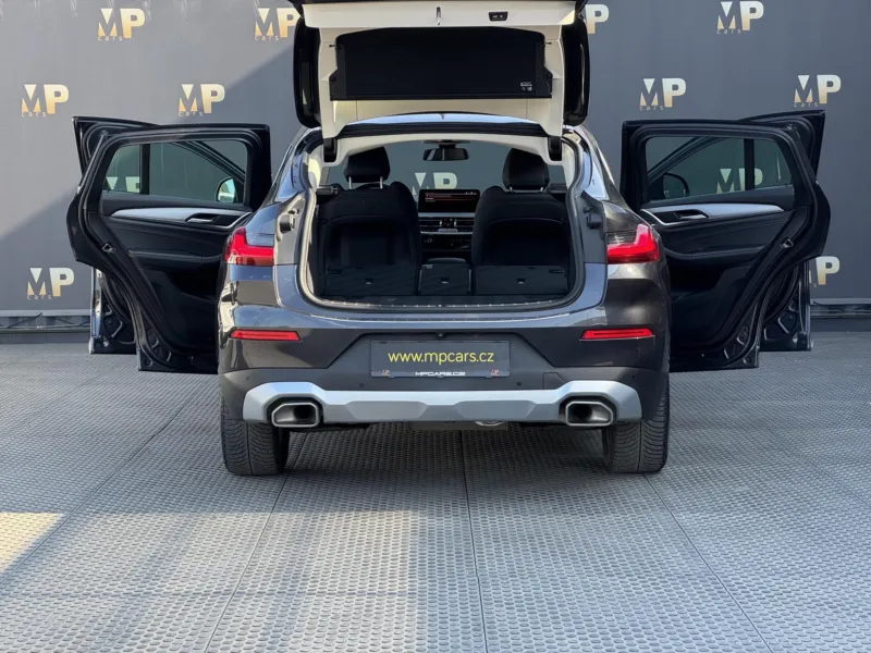 BMW X4 – 2.0 xDrive20d, PANO, DPH, WIFI